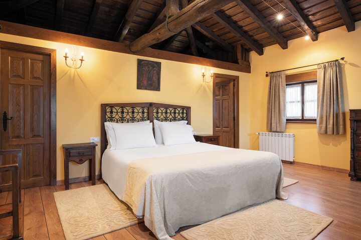 Room 4 of 29