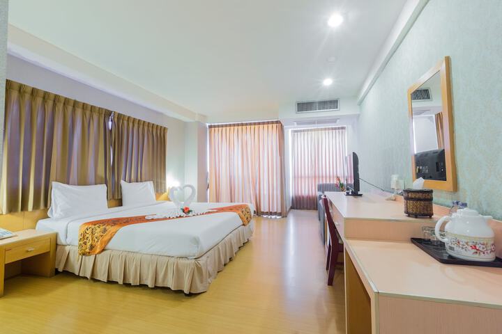 Room 29 of 103