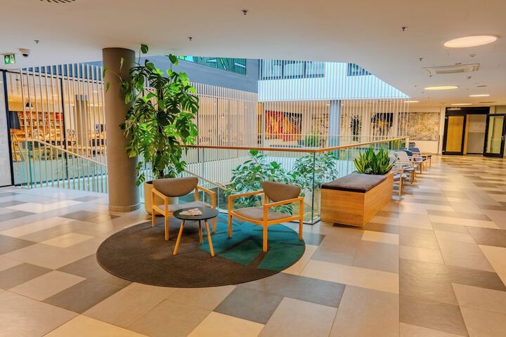 Hotel Interior 6 of 73