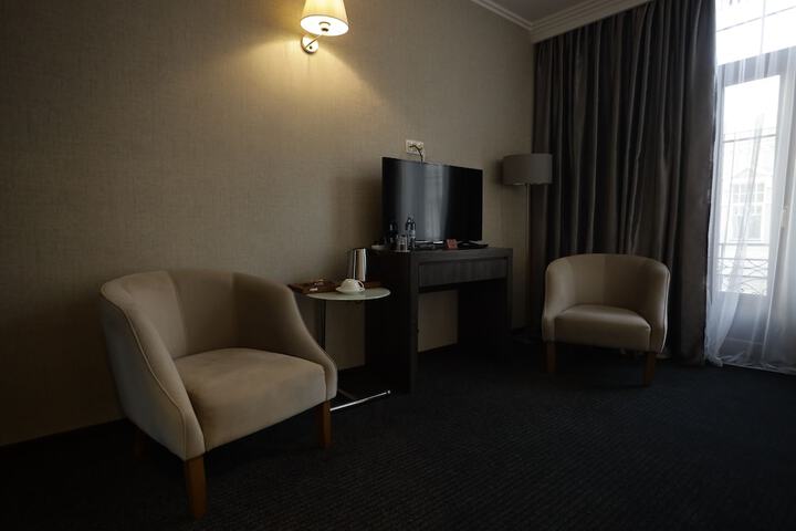 Room 53 of 101