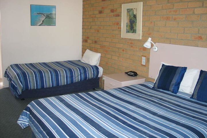 Room 5 of 46