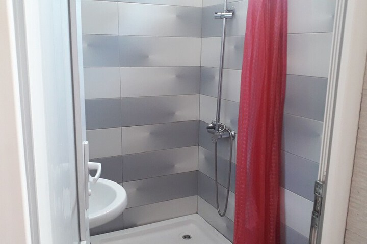 Room 21 of 26
