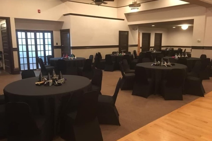 Ballroom/Hall 31 of 37