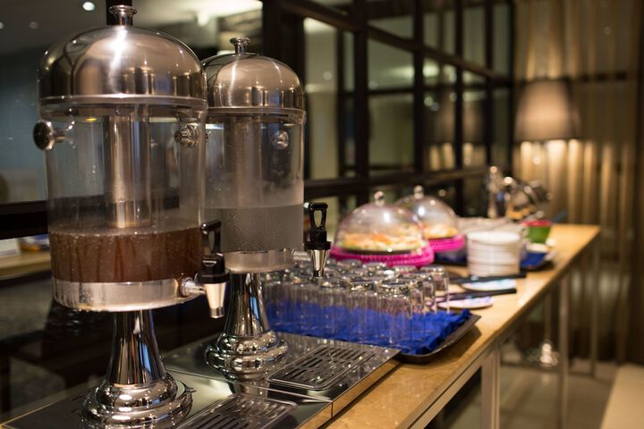 Breakfast/Coffee Service 38 of 49