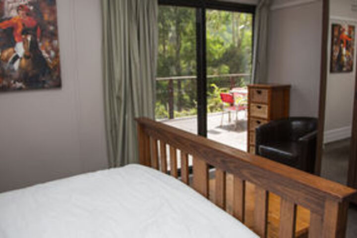 Room 12 of 68