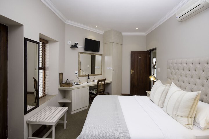 Room 5 of 48