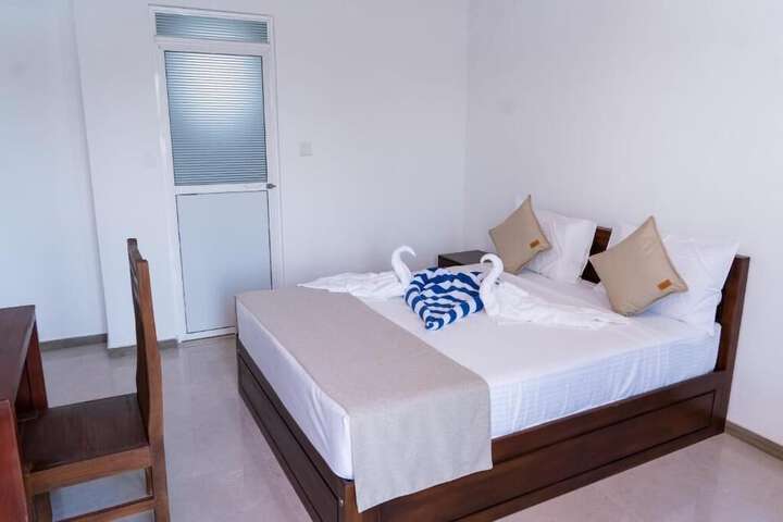 The US Cabanas Nilaveli -Trincomalee