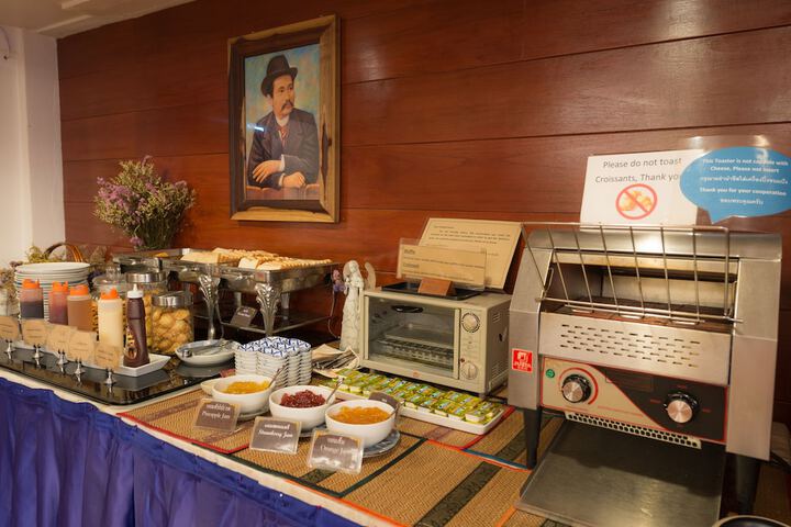 Breakfast/Coffee Service 123 of 143