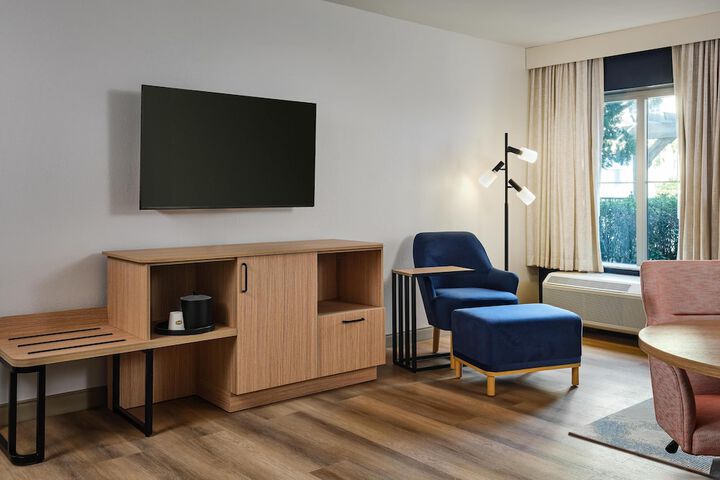Room 29 of 48