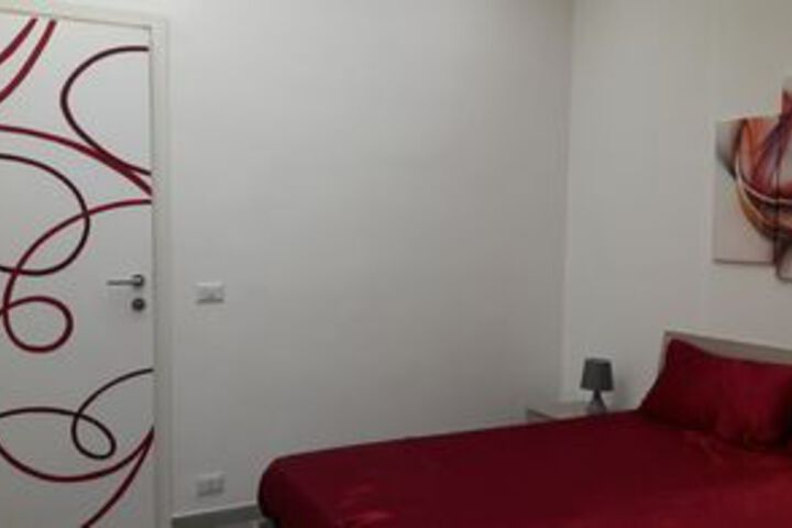 Room 9 of 27