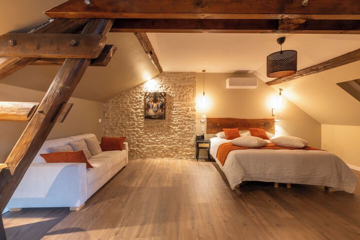 Room 3 of 47