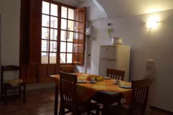 Room 18 of 21