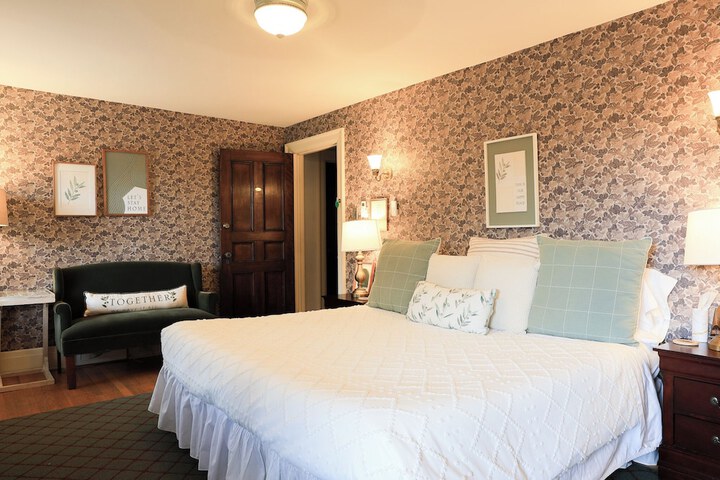 Room 16 of 88