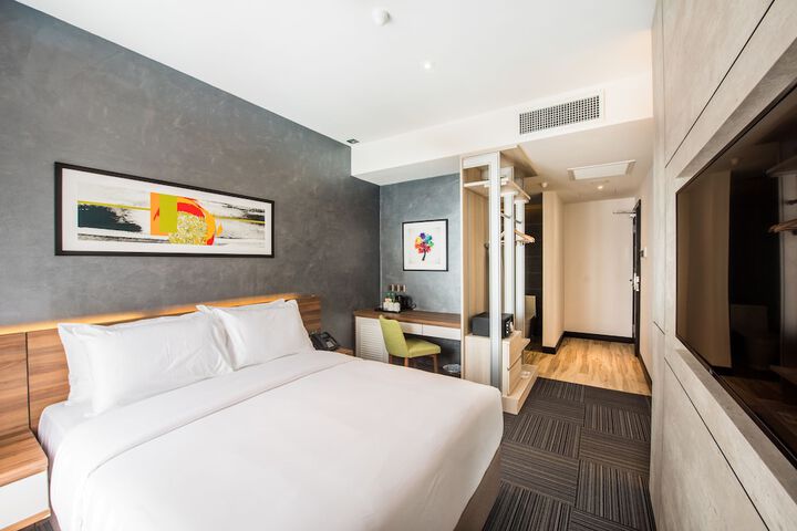 Room 18 of 54
