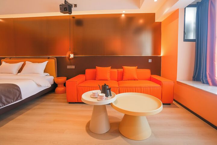Room 25 of 61