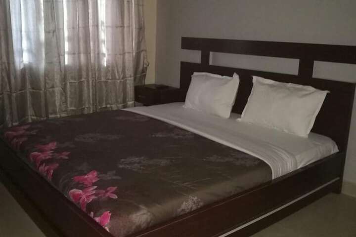Room 8 of 19