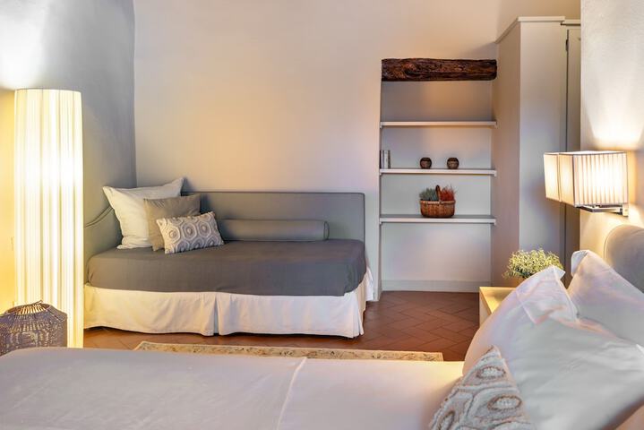 Room 9 of 152