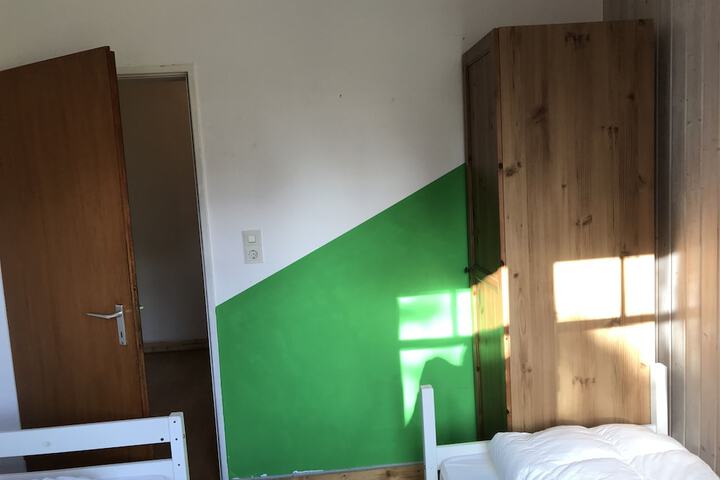 Room 14 of 117