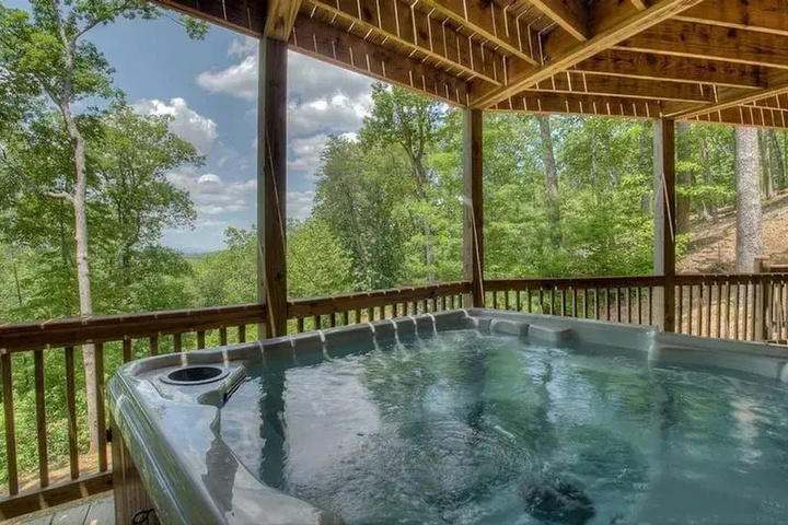 Pool 10 of 19
