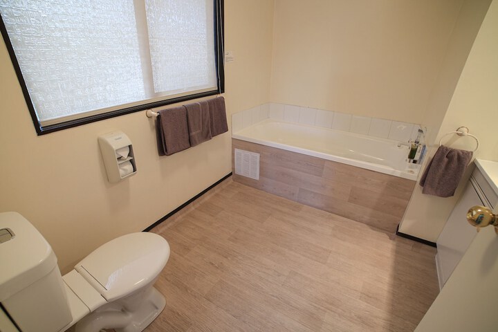 Room 74 of 120