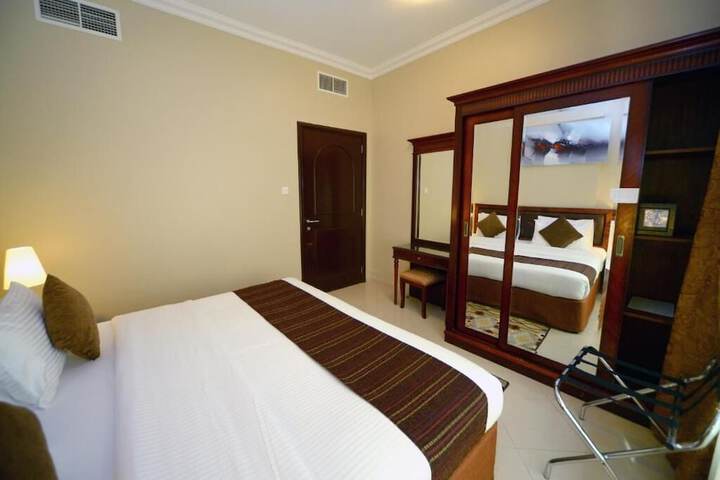 Room 8 of 65