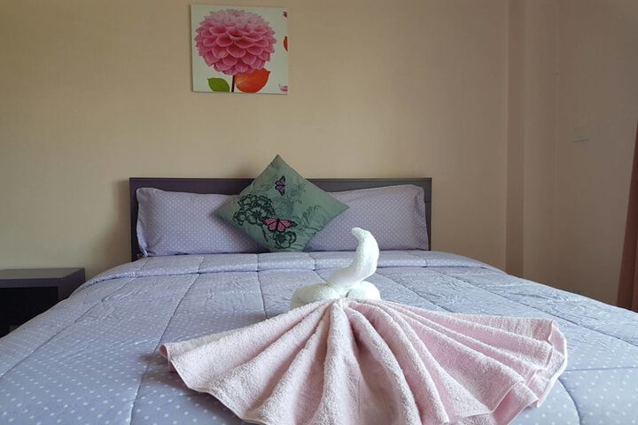 Room 12 of 20