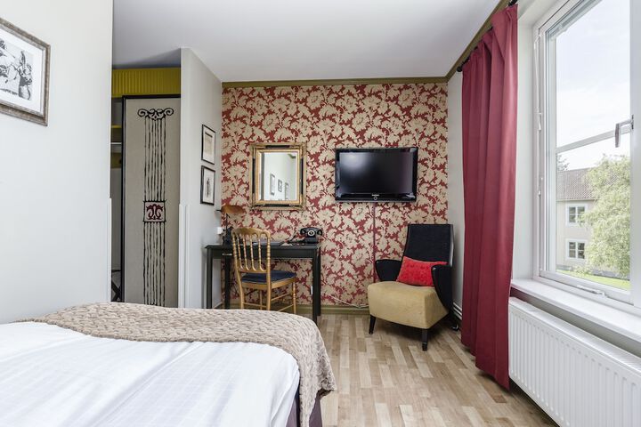 Room 19 of 87