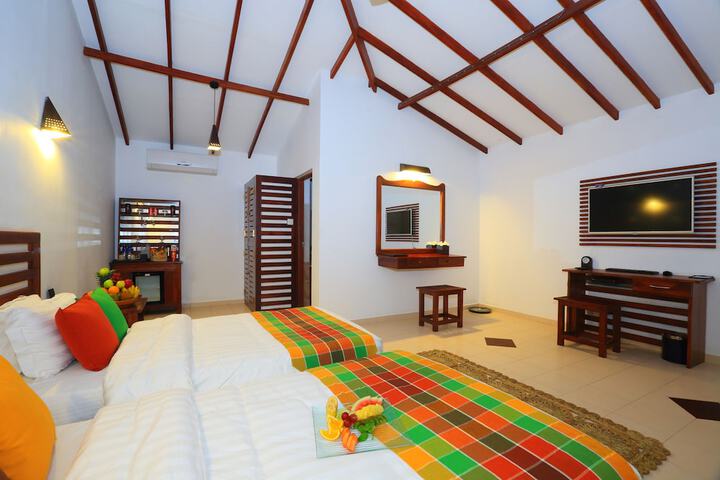 Room 3 of 61