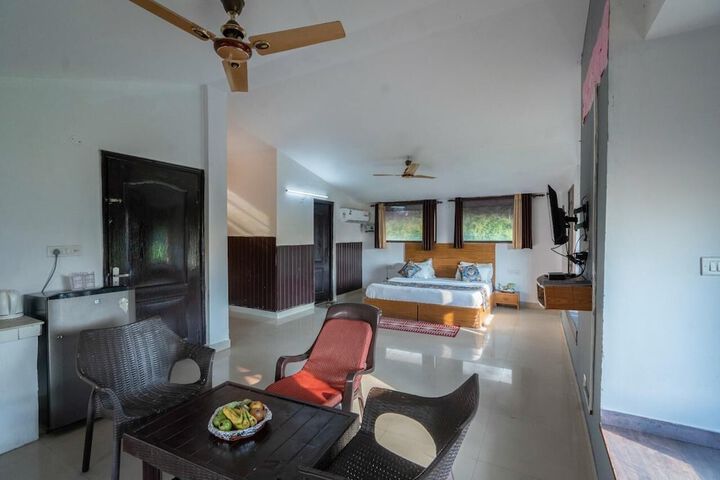 Room 10 of 51
