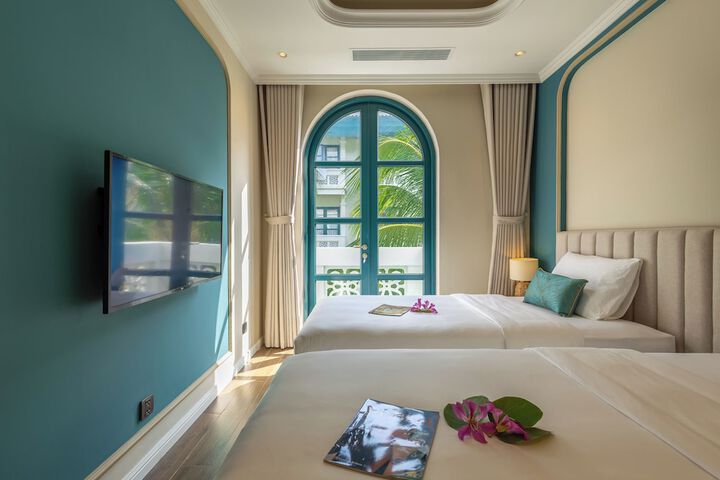 Room 10 of 70