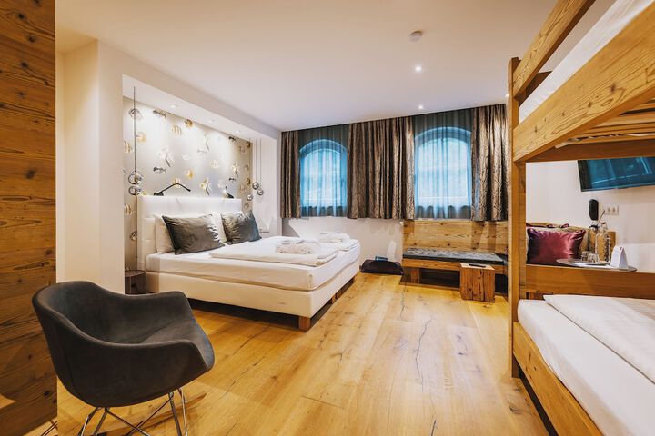 Room 29 of 124