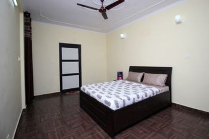 Room 15 of 31