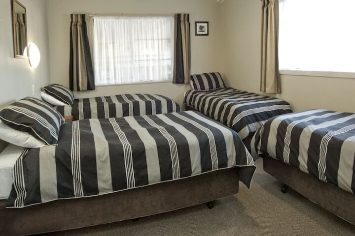 Room 10 of 52