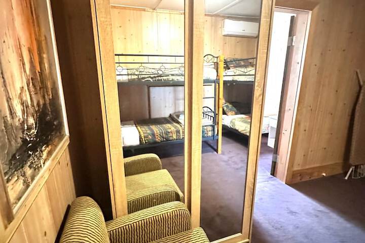 Room 48 of 180