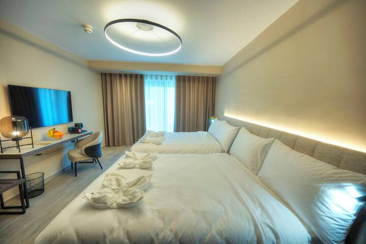Room 27 of 71