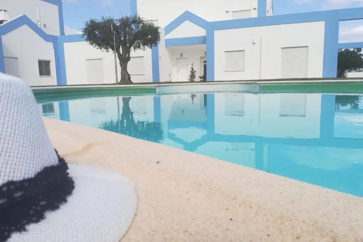 Pool 15 of 23