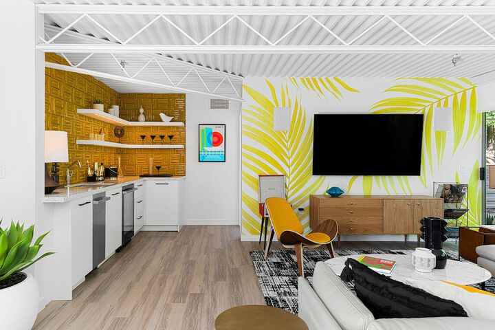 Room 4 of 49