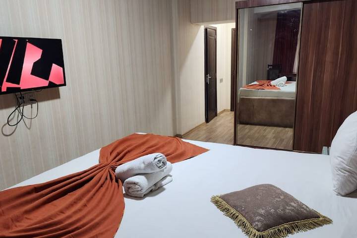 Room 68 of 105