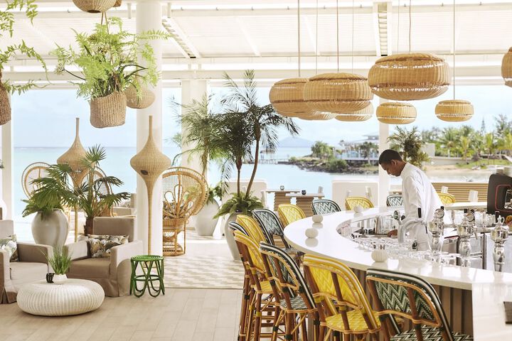Lounge 192 of 238