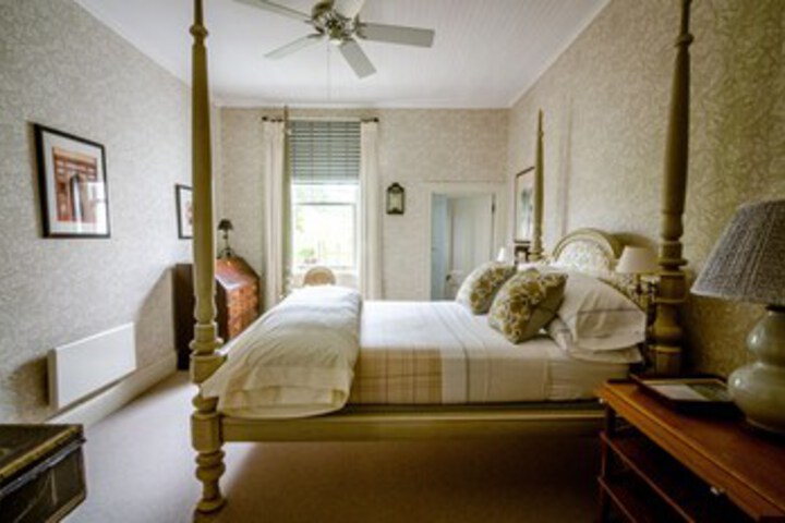 Room 62 of 79