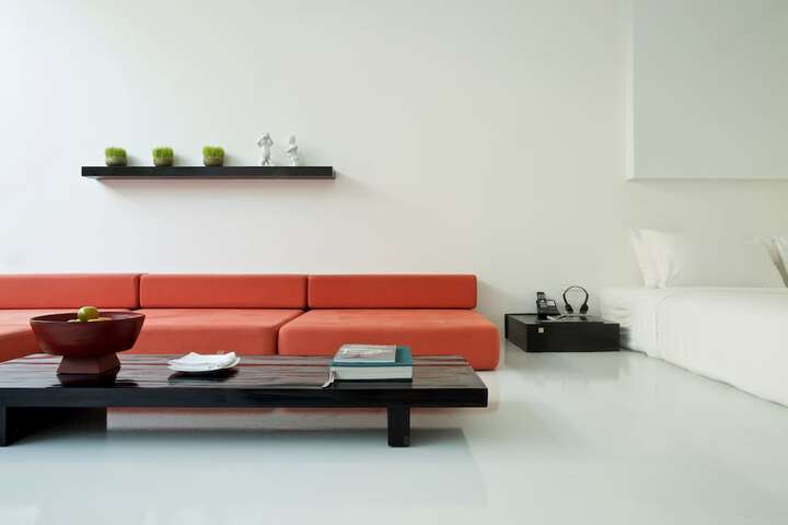 Room 2 of 95