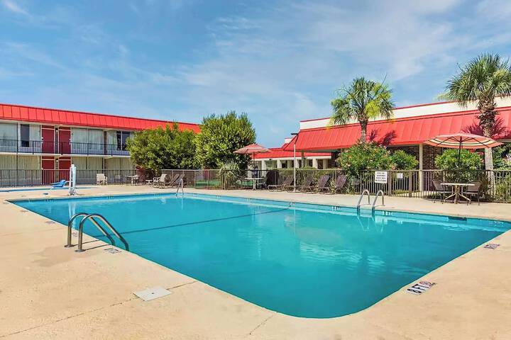 Photo of Ramada by Wyndham Santee I-95 Pool