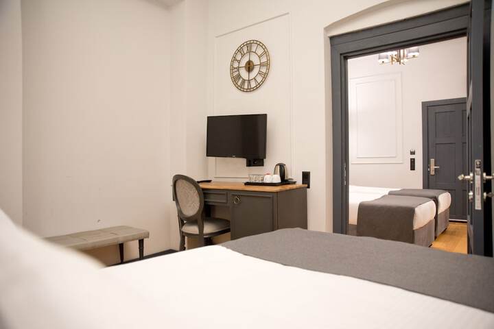 Room 74 of 134
