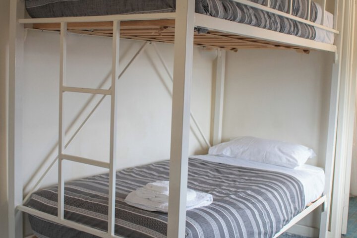 Room 6 of 19