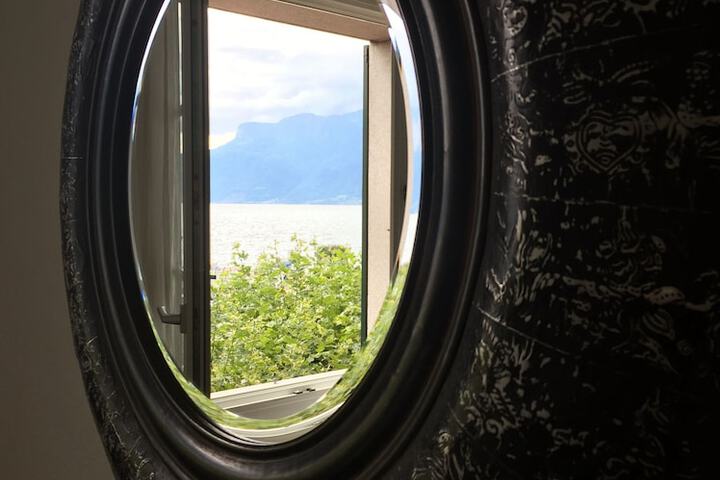 Room 22 of 46