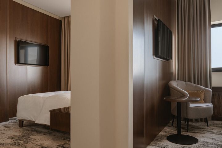Room 65 of 155