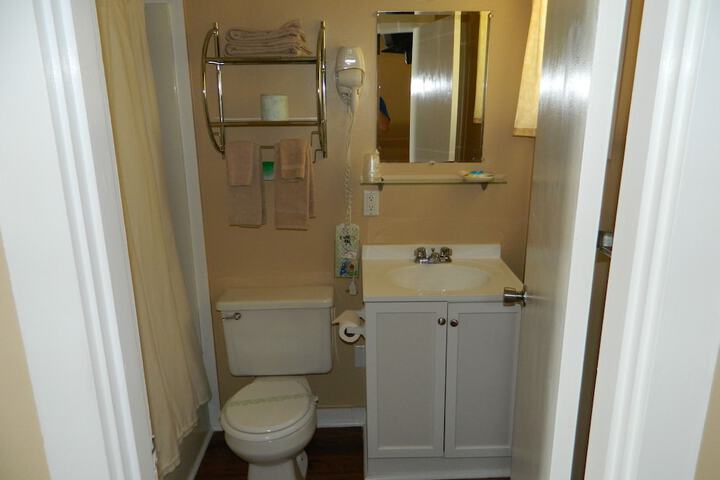 Room 14 of 37