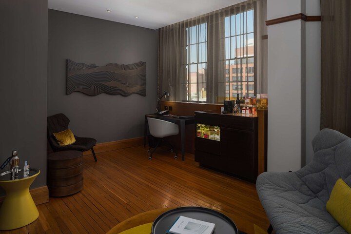 Room 9 of 54
