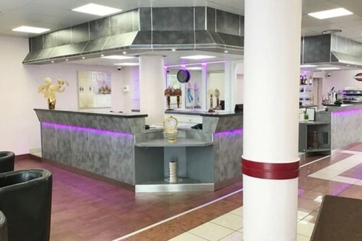 Entrance & Lobby