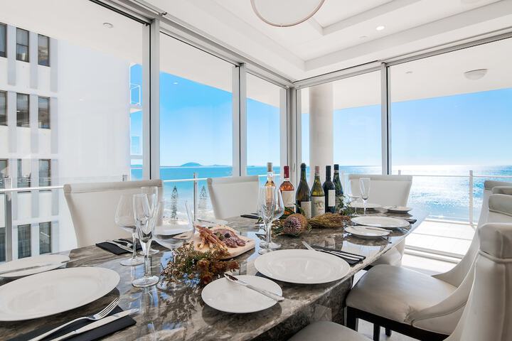 Dining 70 of 83